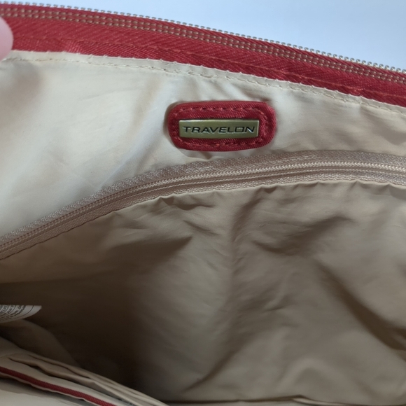 Travelon Anti Theft Signature Red Shoulder/Crossbody Bag - Picture 6 of 7
